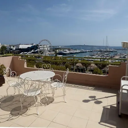 Superbe Duplex Idealement Situe Proche Plages Avec Grande Terrasse Vue Port !l A1b59 * Cannes